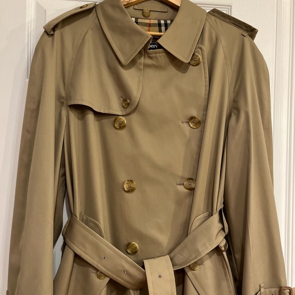 Burberrys Westminster Vintage Trench Coat